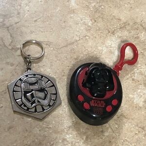 2 Star Wars Keychains 1 Silver Captain Phasma 1 Darth Vader w/ 4 Sound Effects